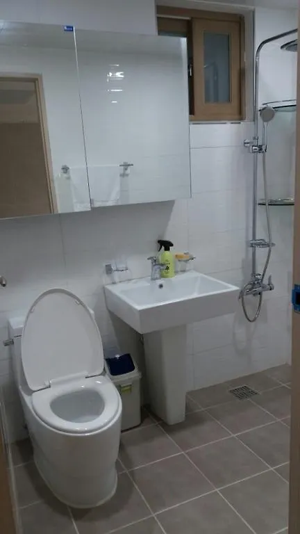 B.Stay Guest House 2*, Seoul South Korea