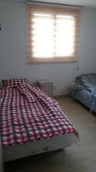 B.Stay Guest House 2*, Seoul