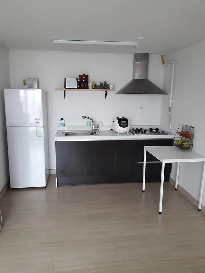 B.Stay Guest House 2*, Seoul