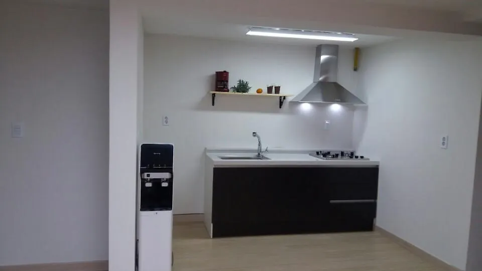B.Stay Guest House  Seoul