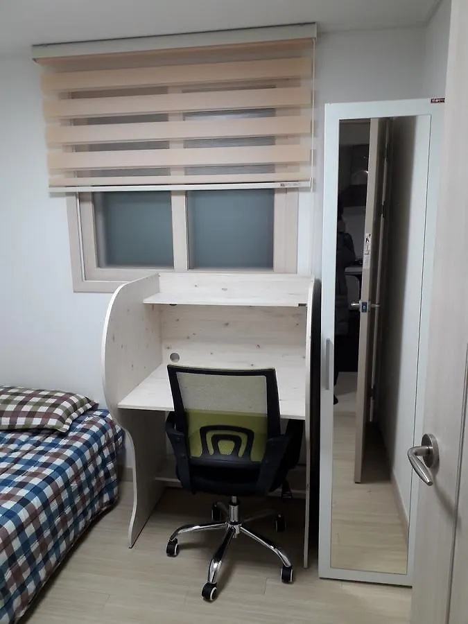 B.Stay Guest House 2*, Seoul